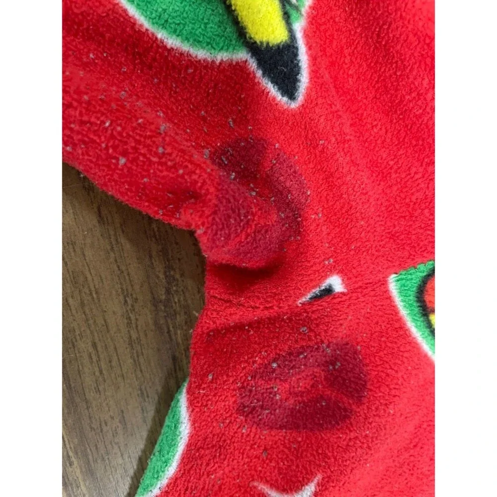 Unbranded soft red